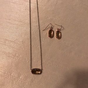 Kendra Scott Elisa necklace with matching earrings.  Gently used.